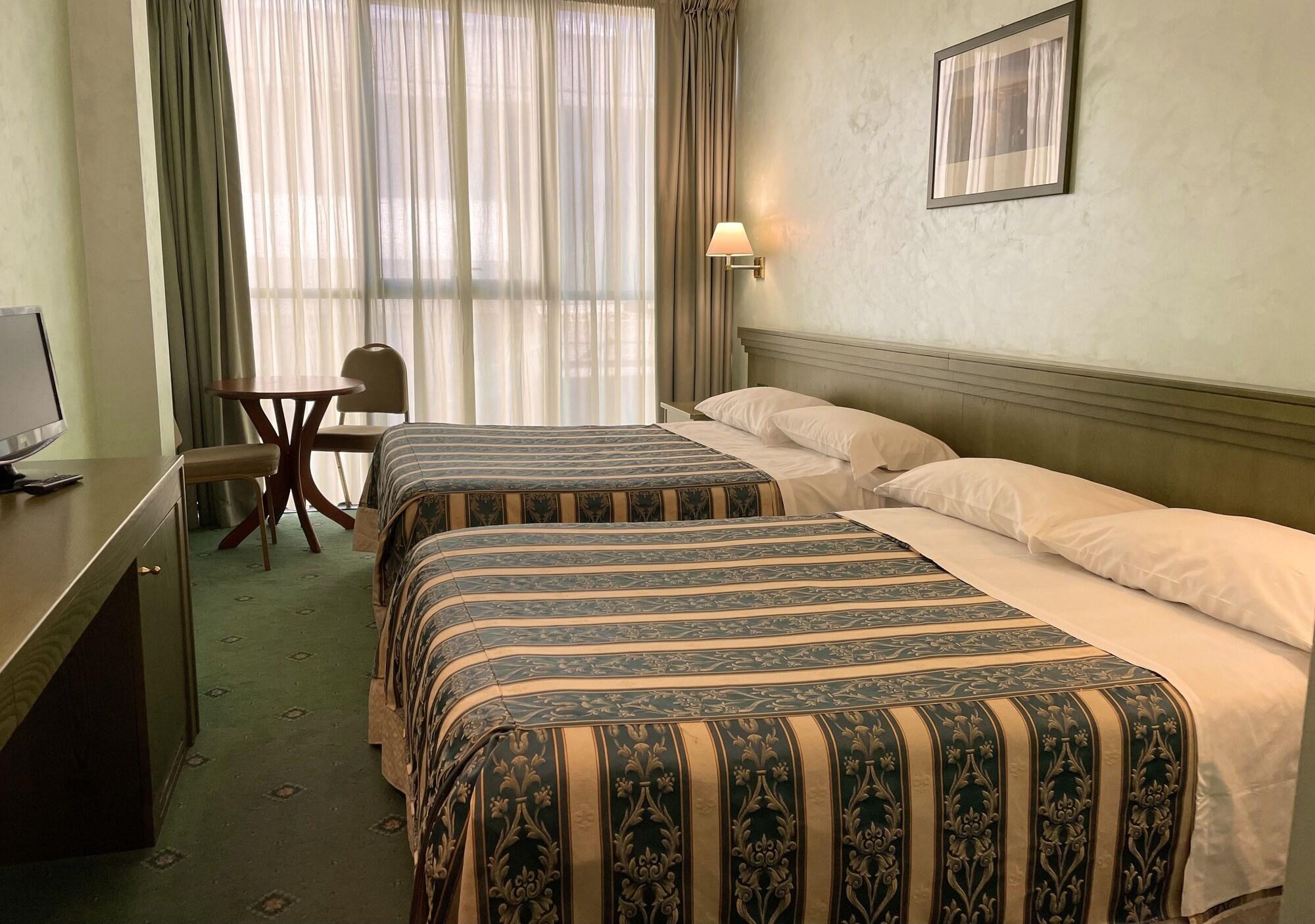 Hotel Santacroce Meeting Σουλμόνα Εξωτερικό φωτογραφία