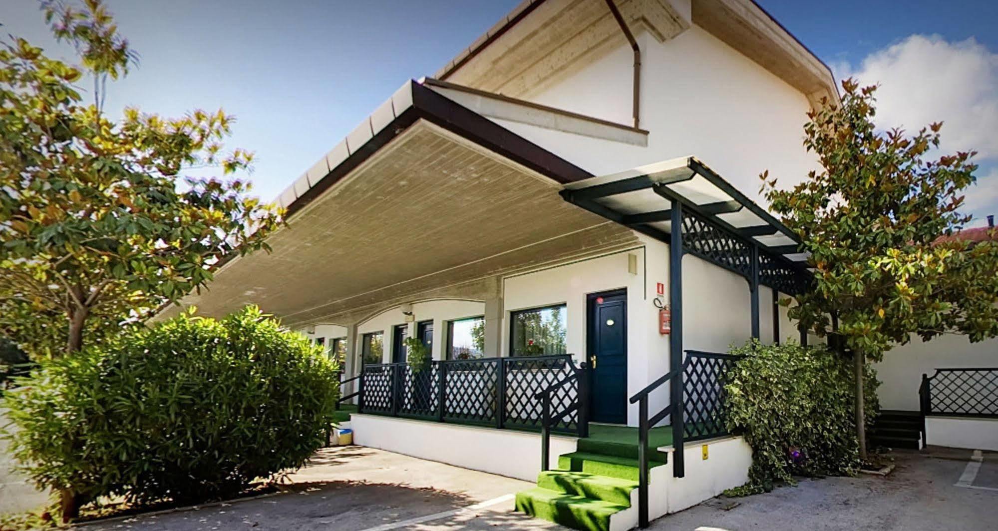 Hotel Santacroce Meeting Σουλμόνα Εξωτερικό φωτογραφία