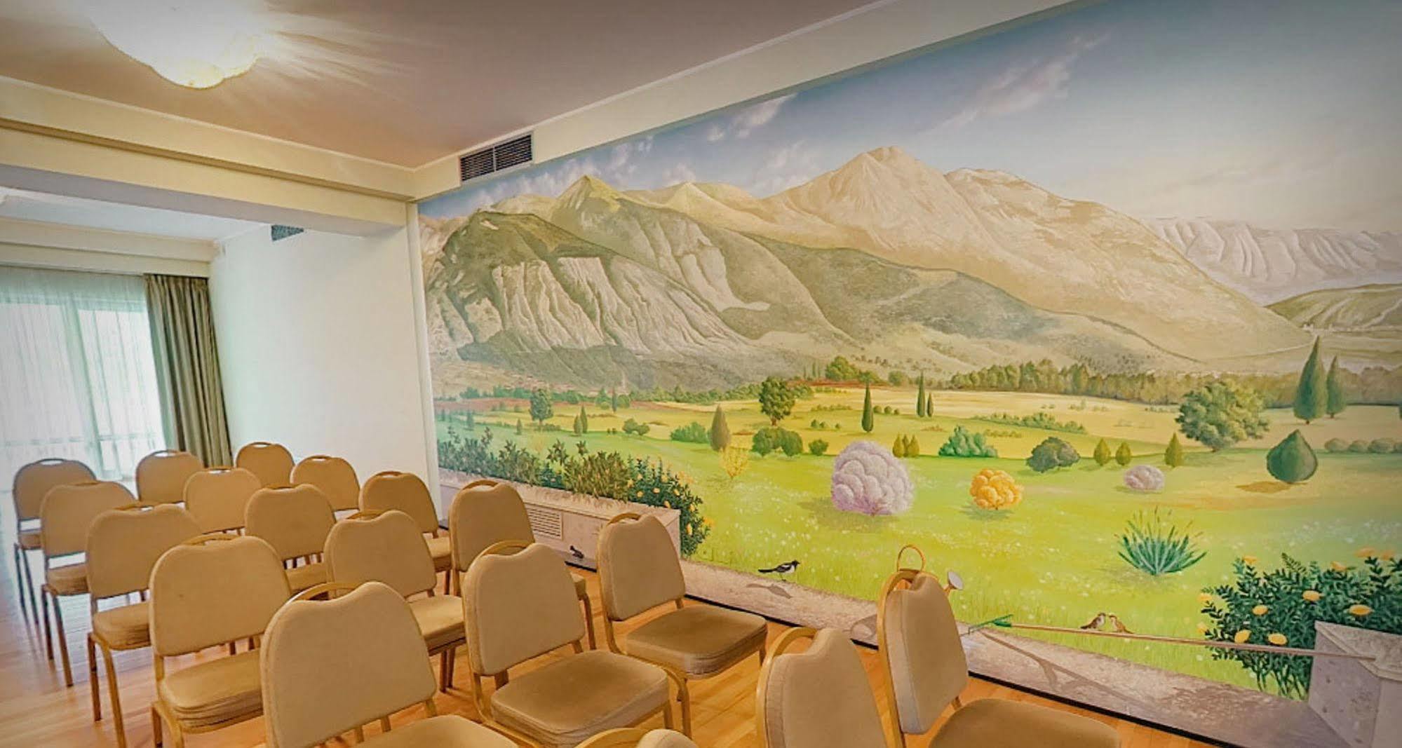 Hotel Santacroce Meeting Σουλμόνα Εξωτερικό φωτογραφία